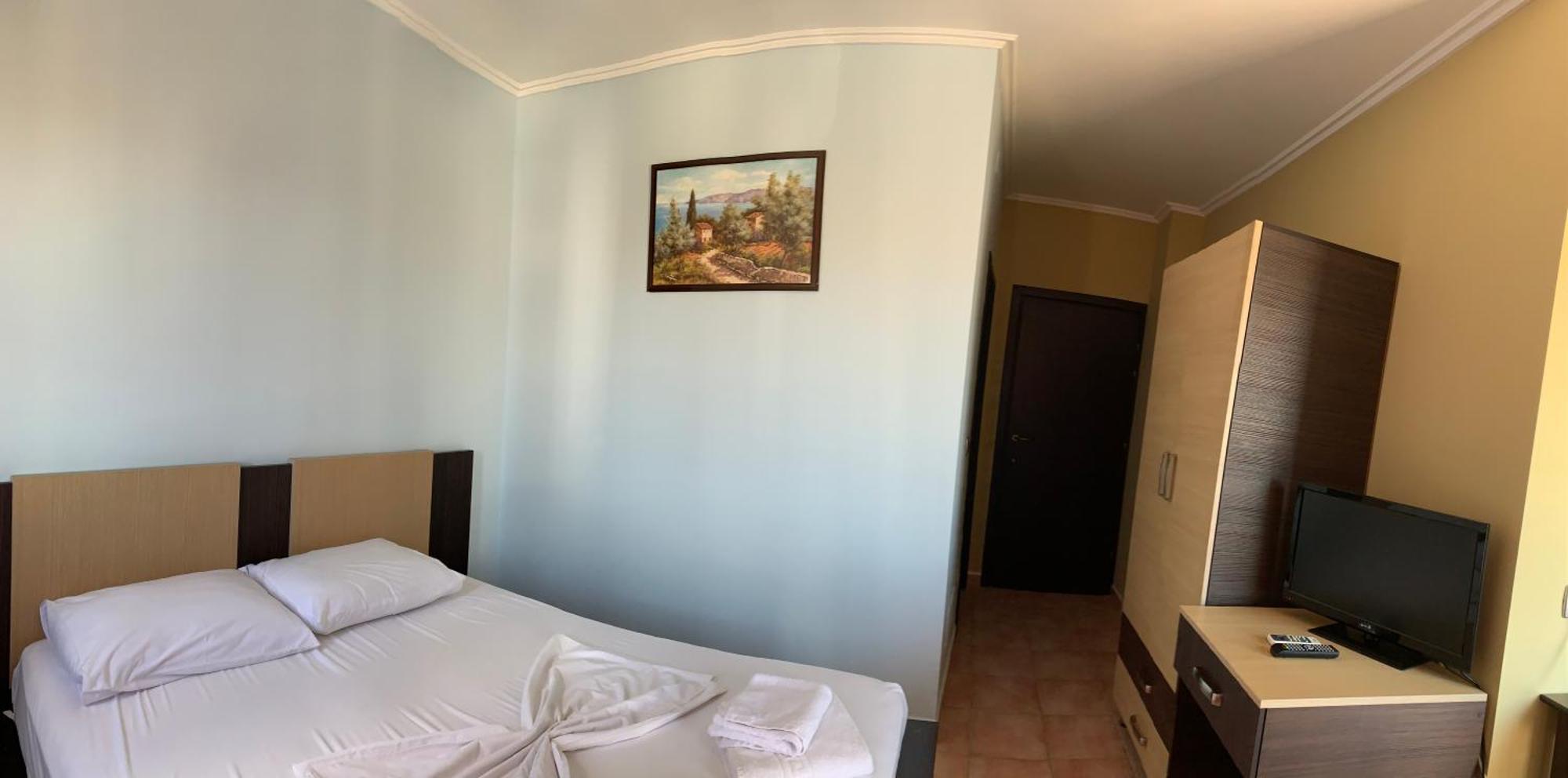 Hotel Dodona Саранда Экстерьер фото